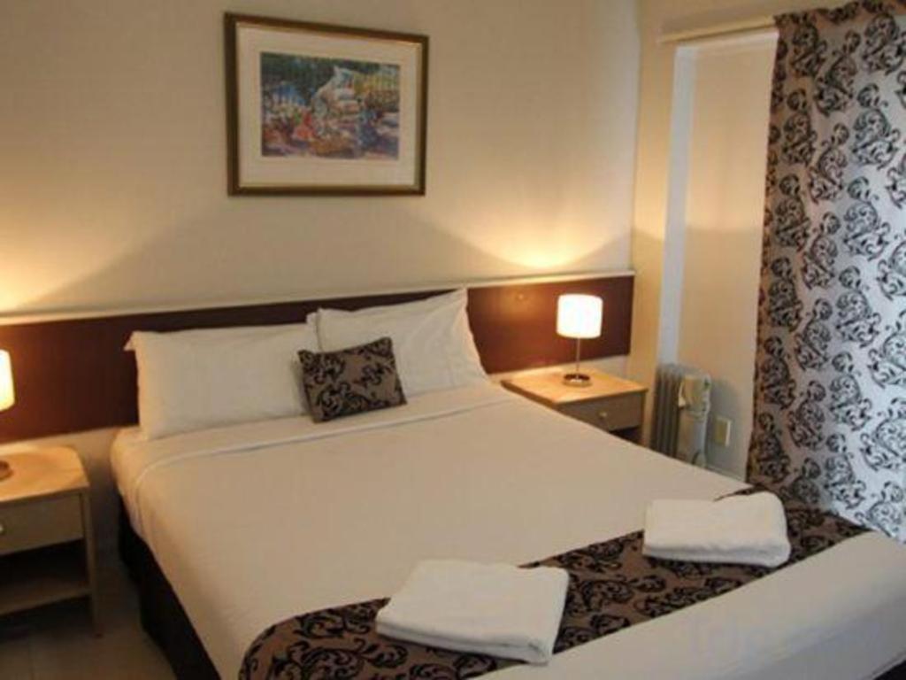 Motel 80 Оукланд Екстериор снимка