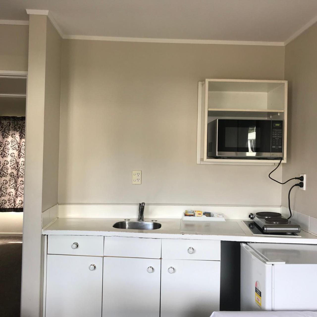 Motel 80 Оукланд Екстериор снимка