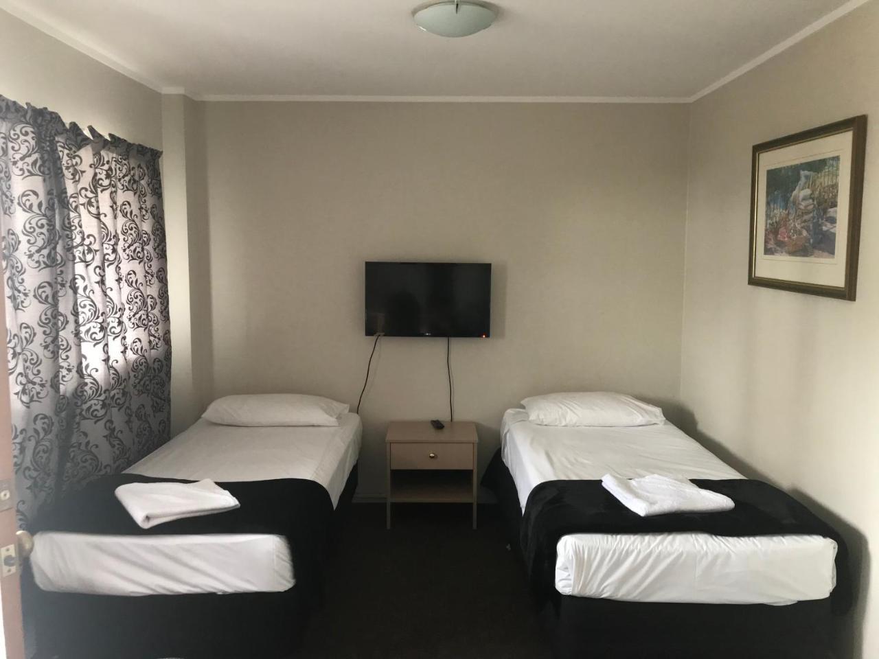 Motel 80 Оукланд Екстериор снимка